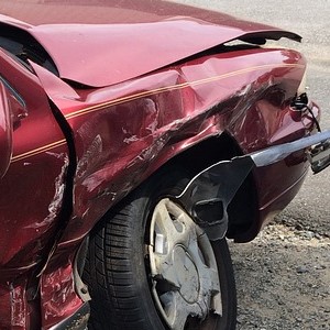car-accident-gd492ab931_640
